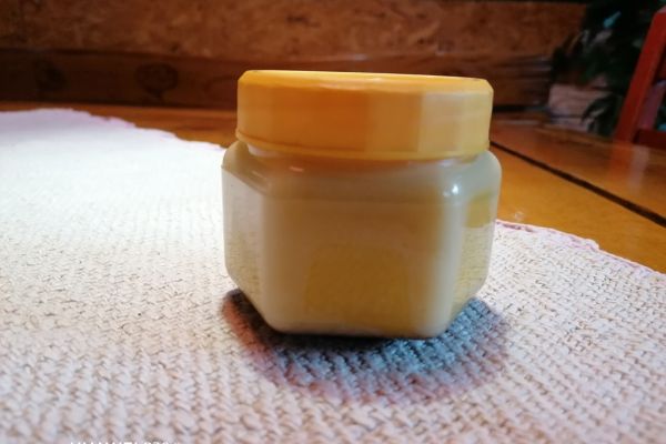 krema-za-topljenje-masnih-naslaga2ABFE88D-56A9-F57E-63F0-E743681538FD.jpg